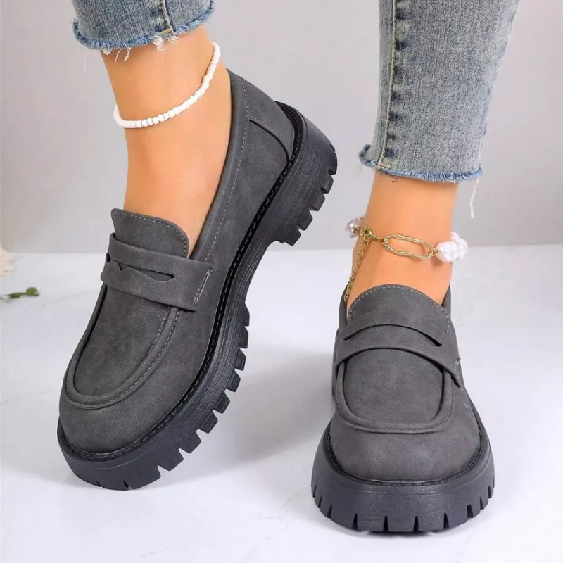 Women’s Comfortable British Style Loafers - Image 3