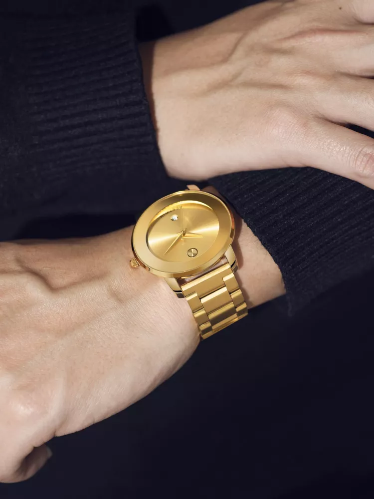 Classic Stainless Steel Wristwatch - Image 6