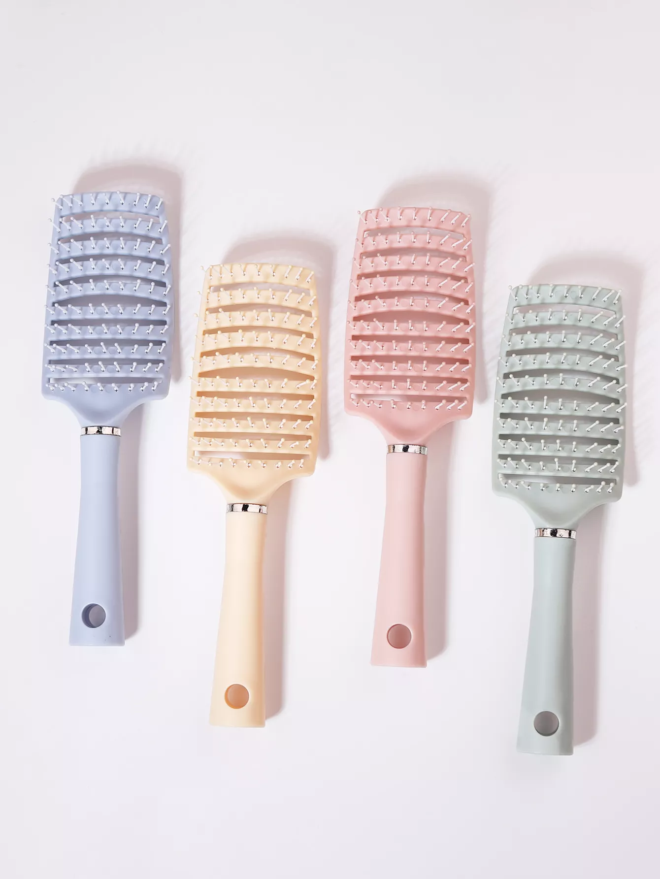 Hollow Scalp Massage Brush - Image 3