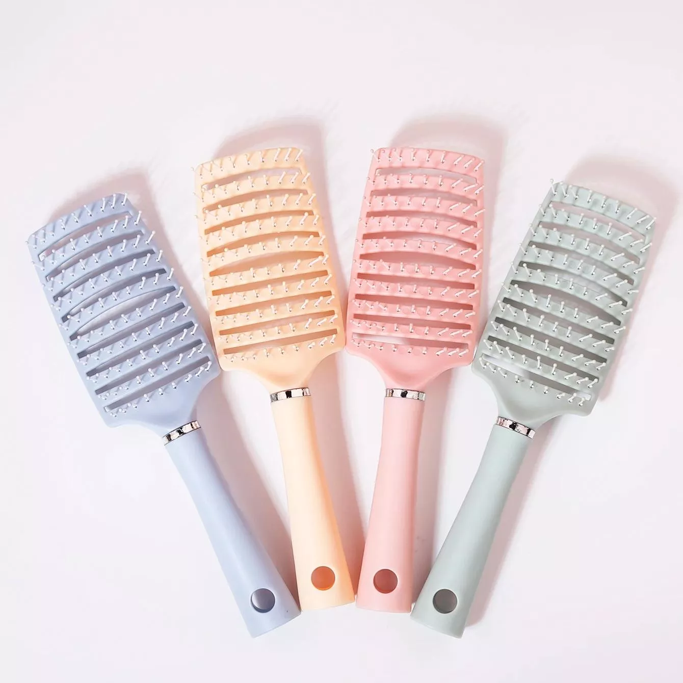 Hollow Scalp Massage Brush