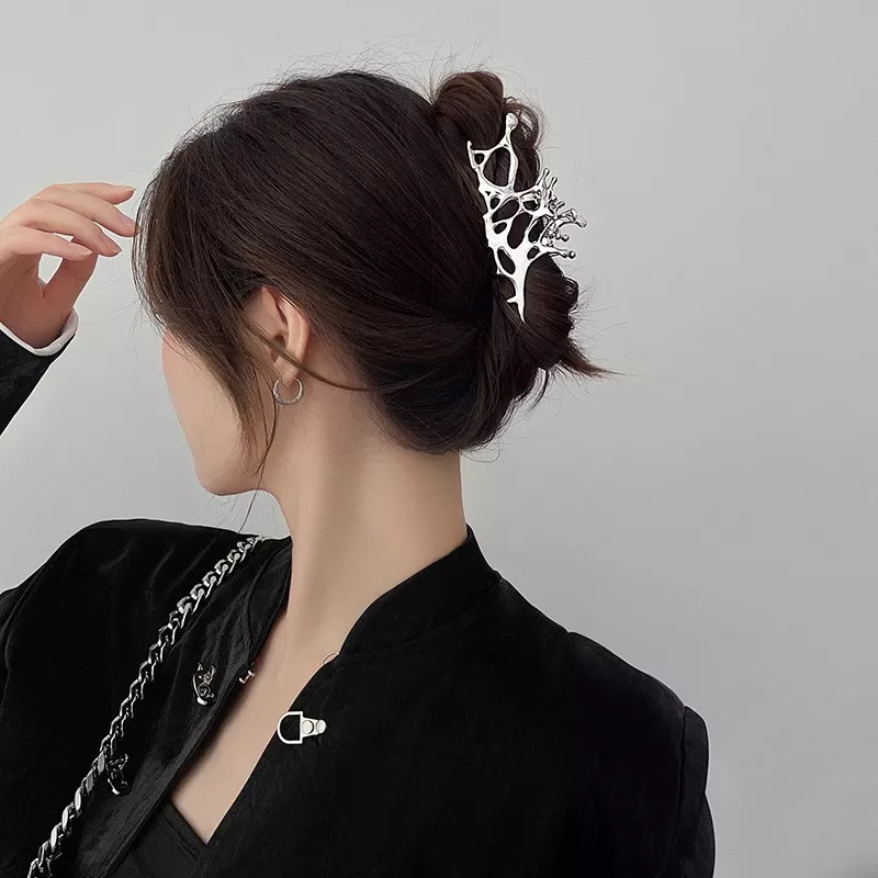 Large Geometric Metal Claw Hair Clips for Women - Image 4