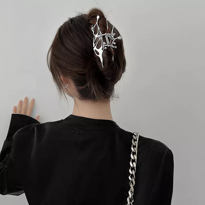Large Geometric Metal Claw Hair Clips for Women - Image 5
