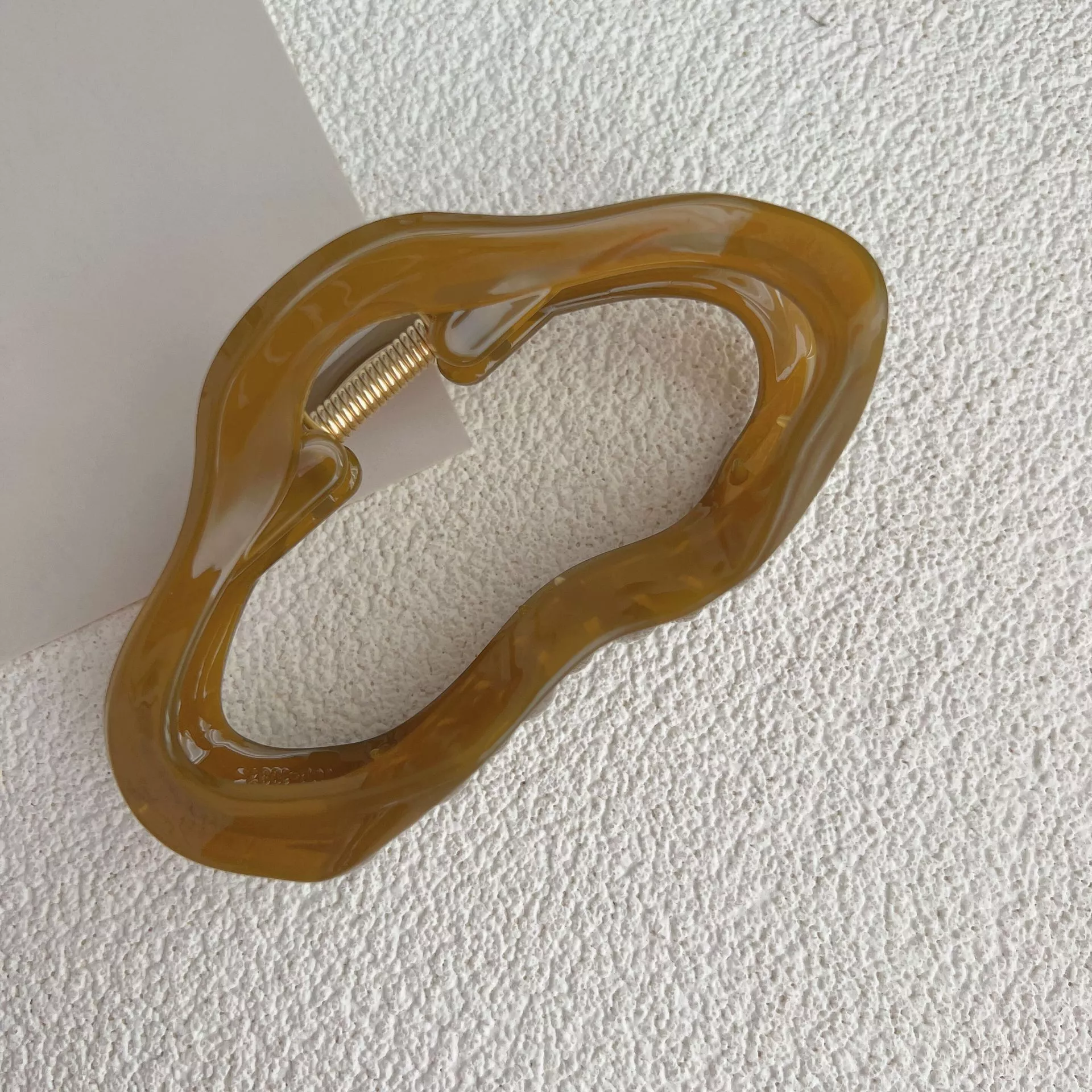 Elegant Clouds Hollow Out Hair Claw Clips for Women - Image 5