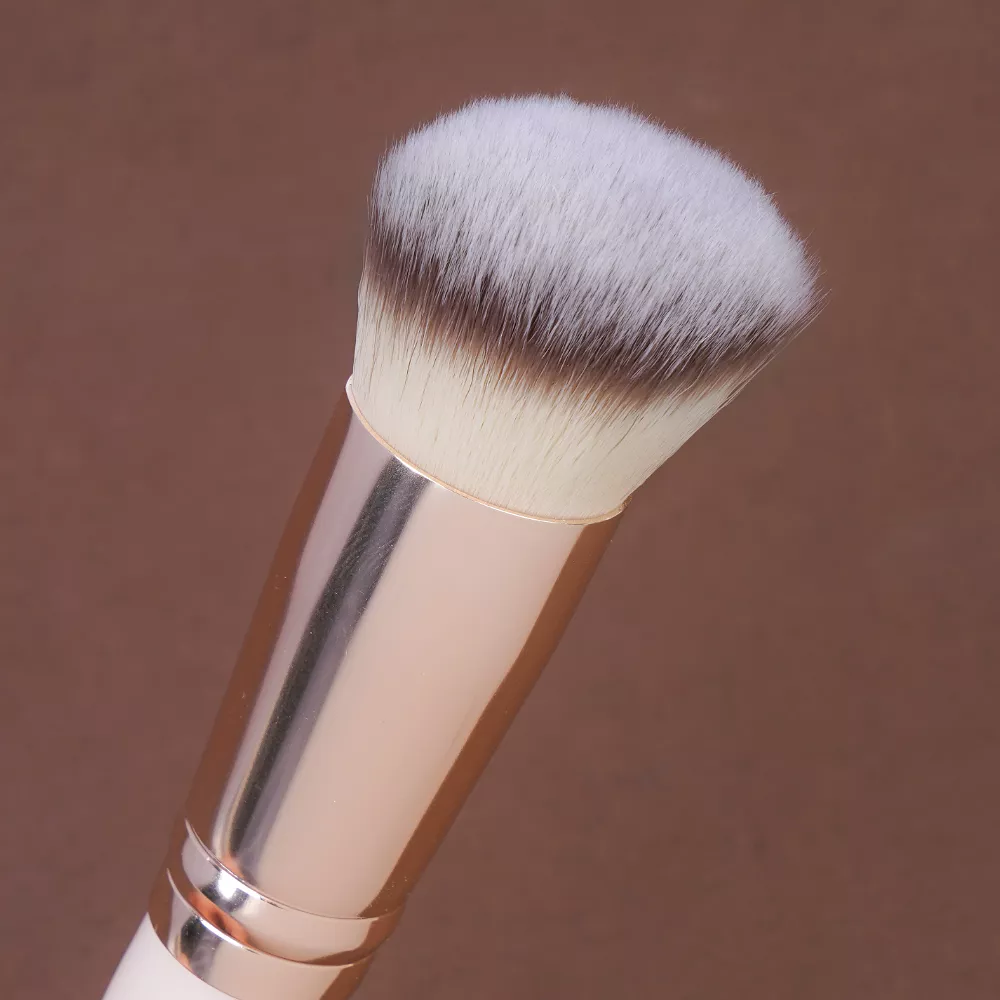 3Pcs Makeup Brushes & 2Pcs Triangle Powder Puff Set for Flawless Makeup - Image 4