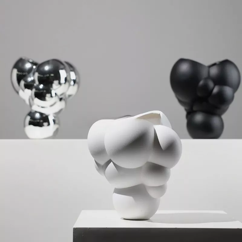 Nordic Foam Cloud Vase with Dried Flower Inlay - Image 4