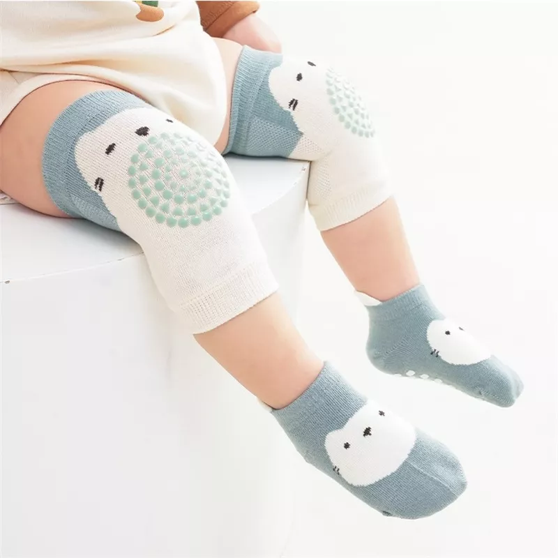Kids Anti-Slip Cartoon Knee Pads & Socks Set - Image 4