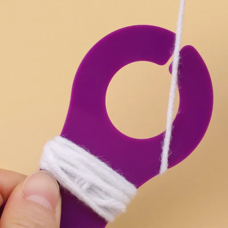 Beginner’s Crochet Kit with Ergonomic Hooks and Storage Case - Image 7