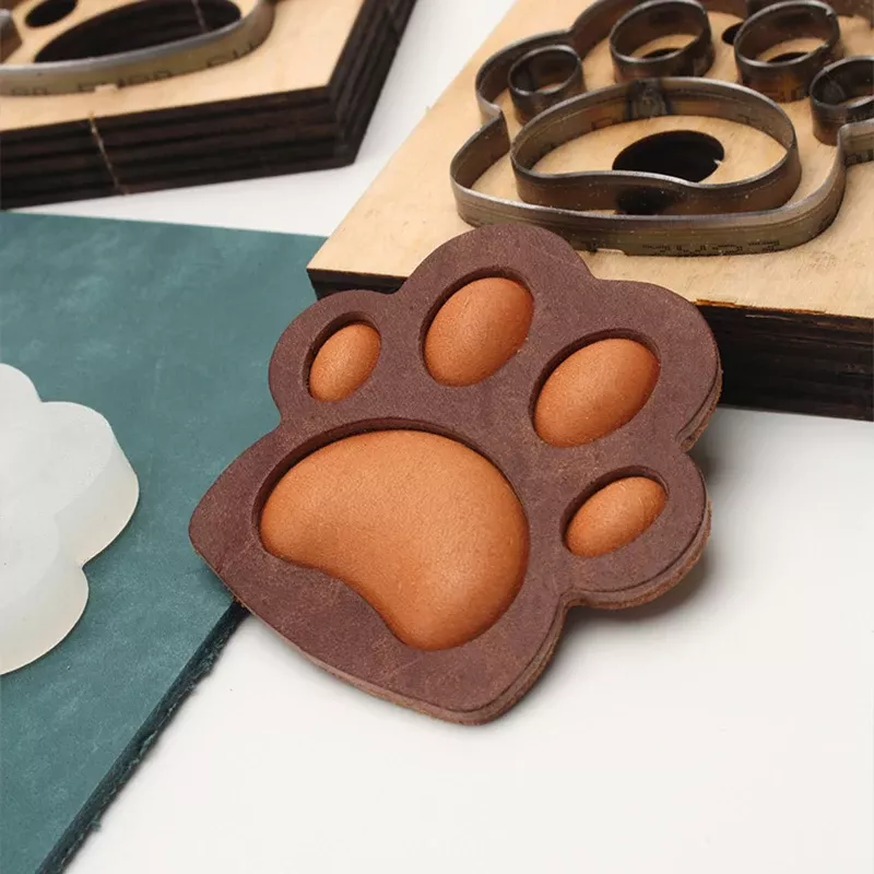 Dog Paw Shaped Leather Cutting Die for DIY Crafting - Image 3
