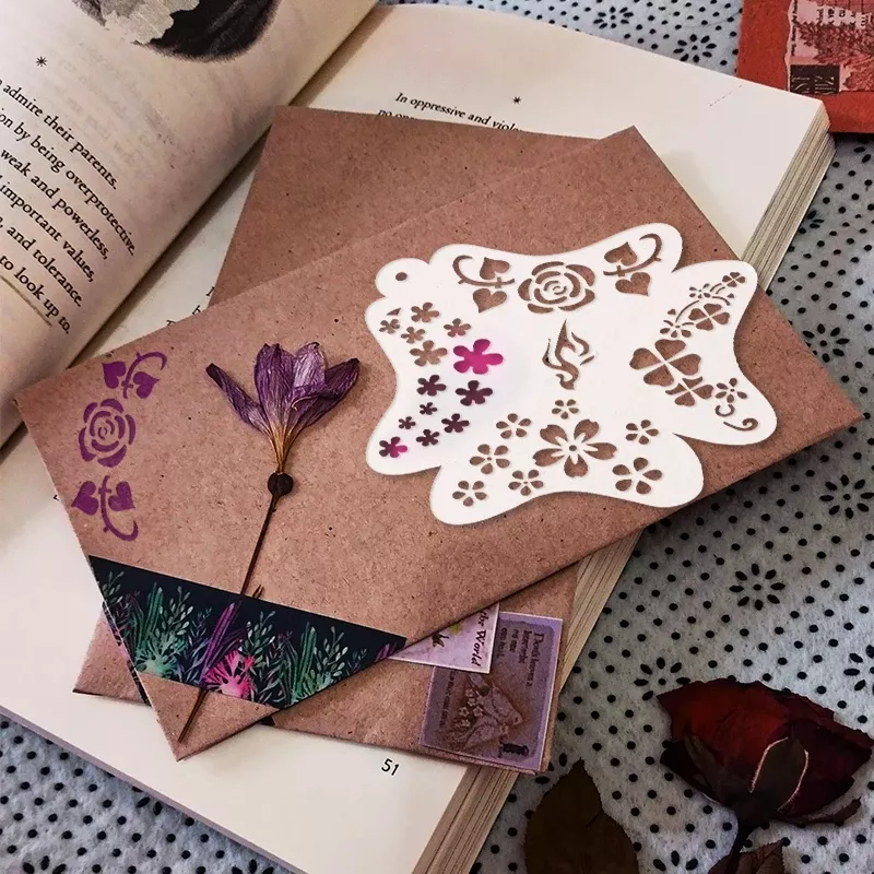 22pcs Painted Hollow Templates for Creative Facial Art and Makeup