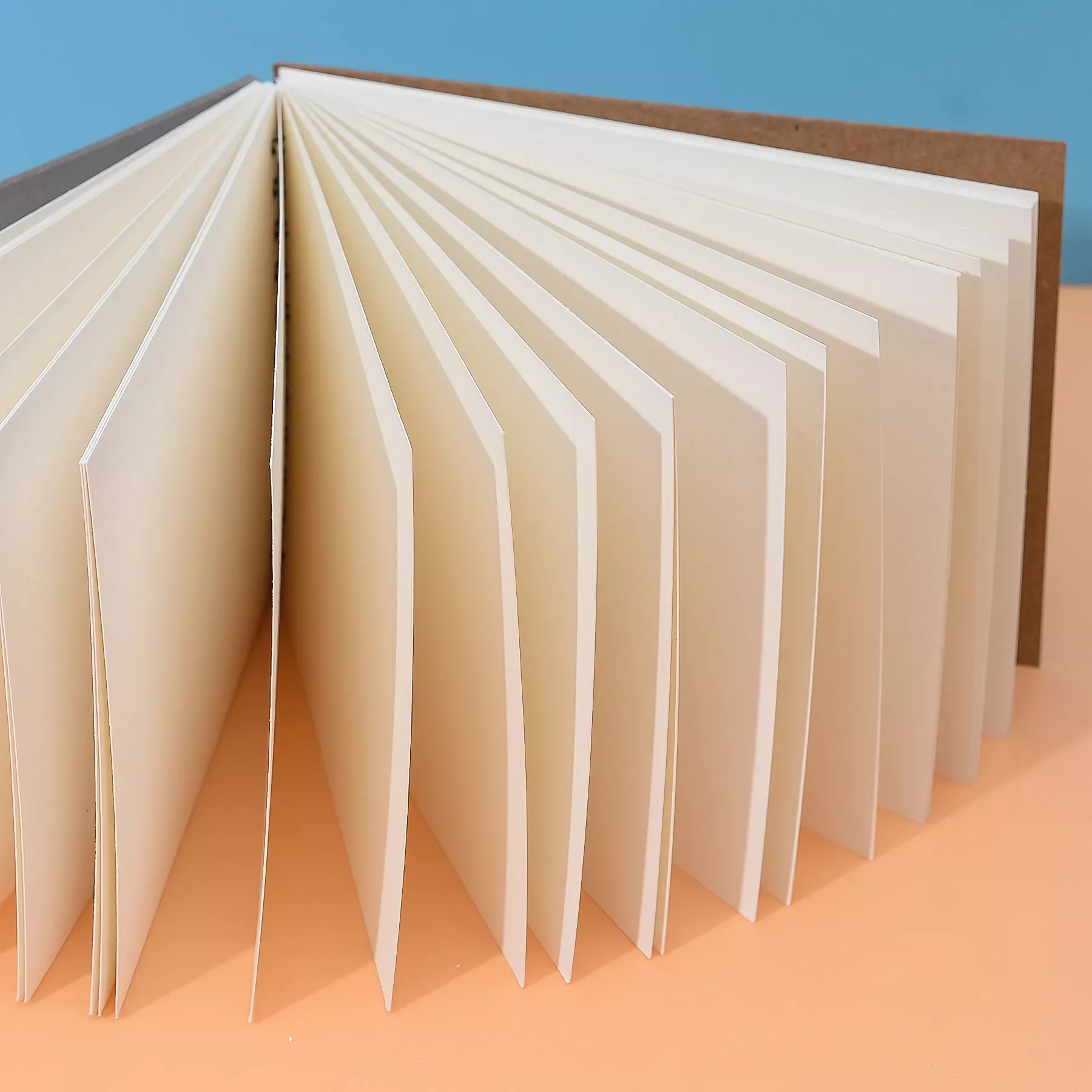 A6 Spiral Sketchbook - 30 Sheets of Premium Drawing Paper - Image 4