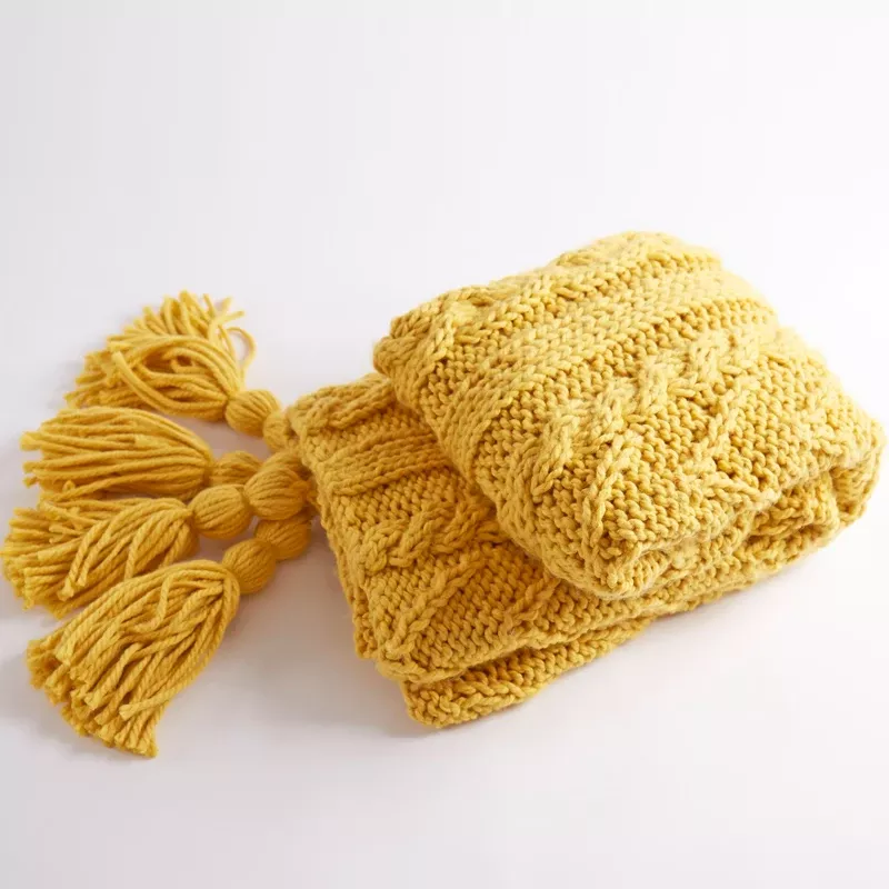 Handmade Knit Throw Blanket with Tassels - Image 4
