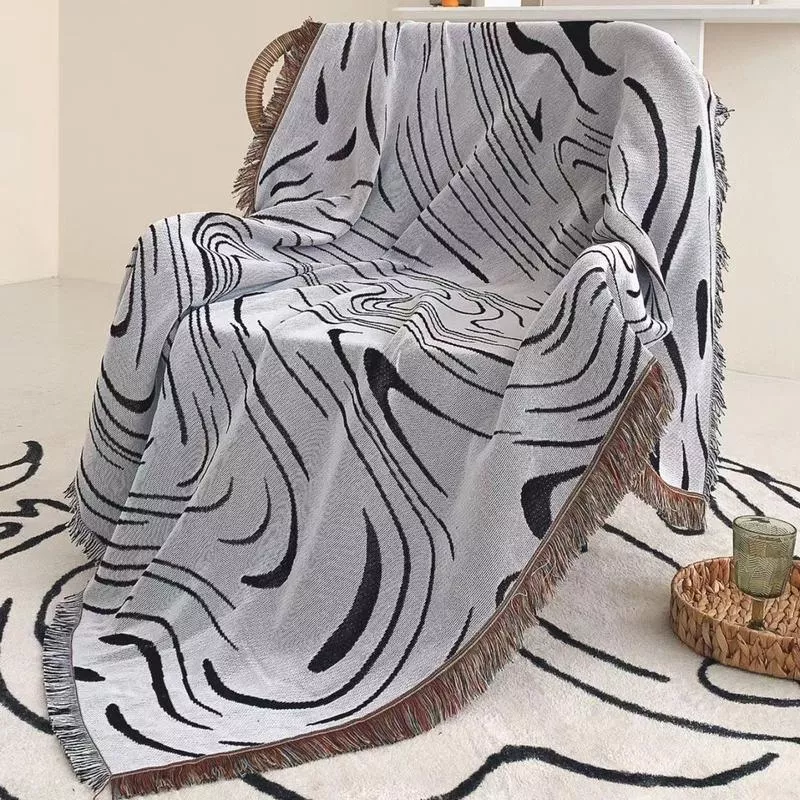 Elegant Black Water Ripple Throw Blanket – Woven Cotton Tapestry for Home & Travel