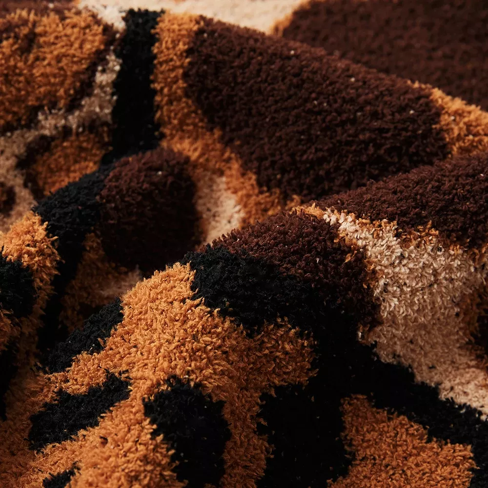 Jungle Animal Plush Knit Throw Blanket - Image 4