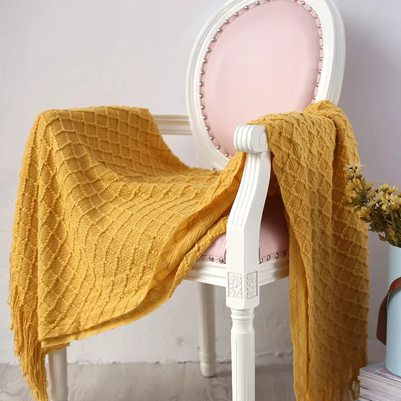 Knitted Throw Blanket with Tassels - Image 3