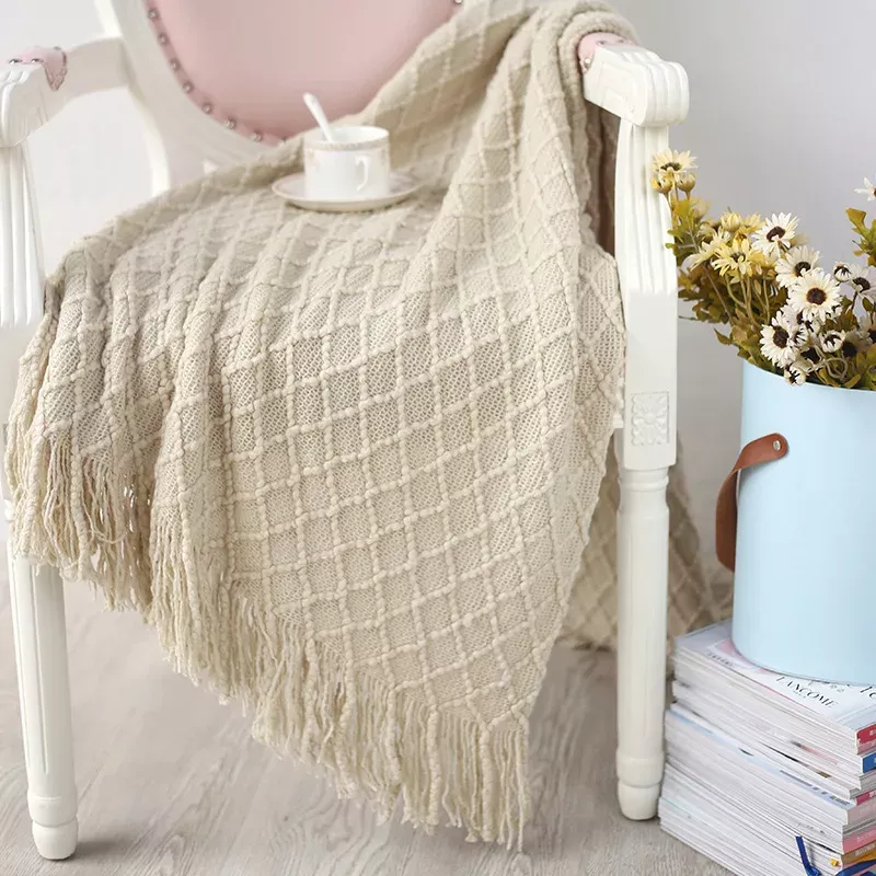 Knitted Throw Blanket with Tassels - Image 5