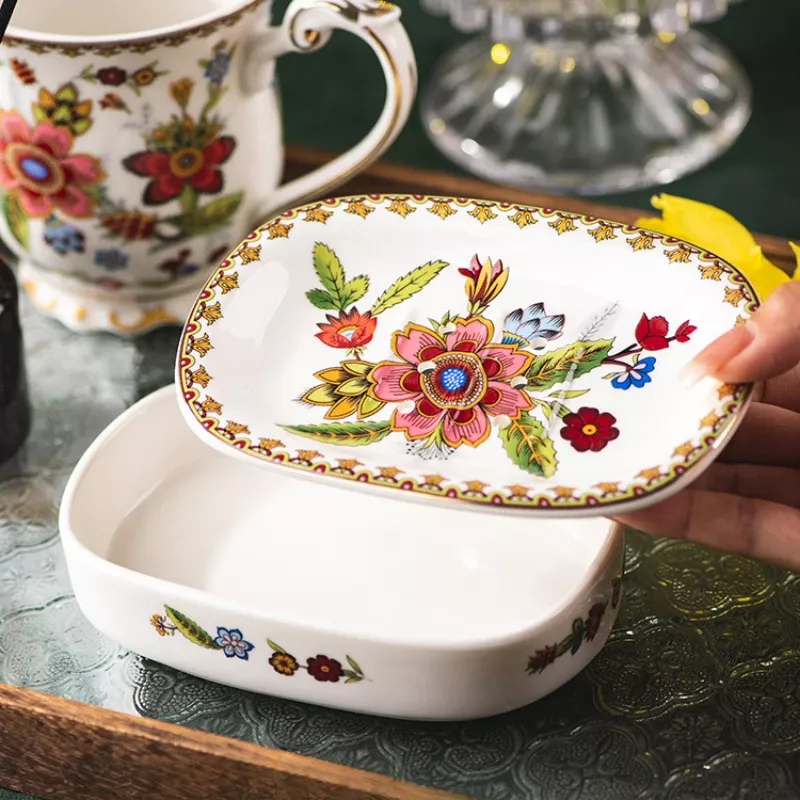 Elegant French Ceramic Soap Dish with Drain - Image 4