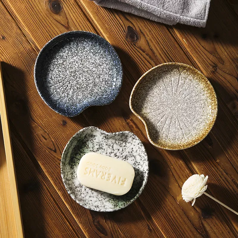 Elegant Japanese Ceramic Soap Dish - Image 4