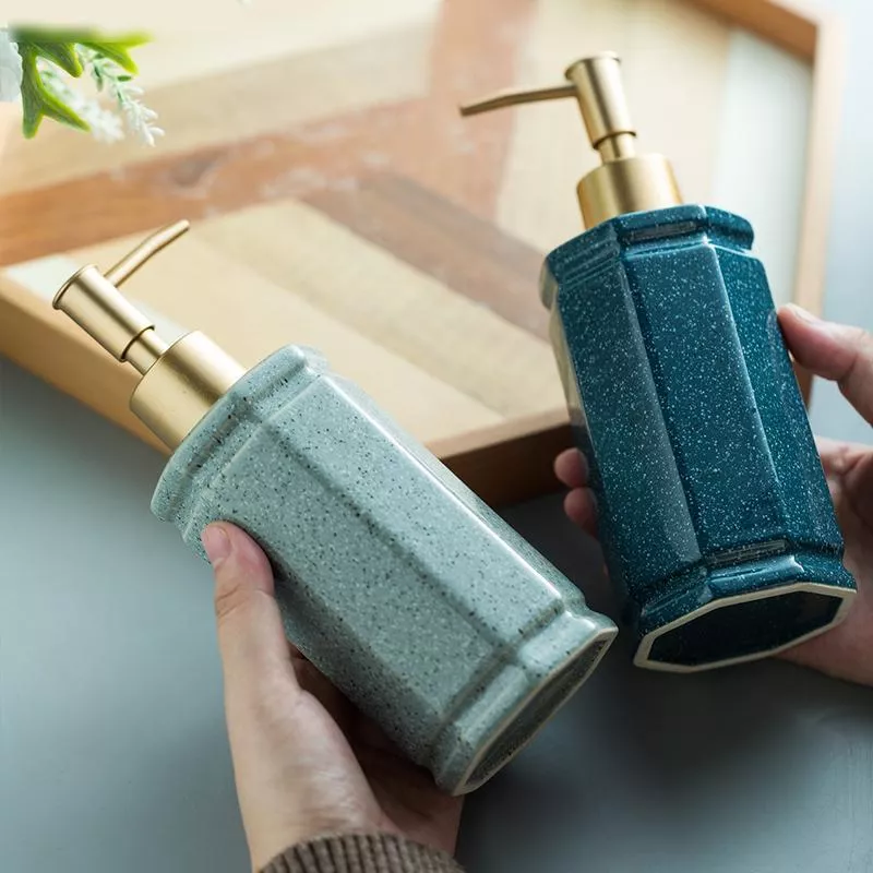 Elegant Ceramic Soap Dispenser - Image 2