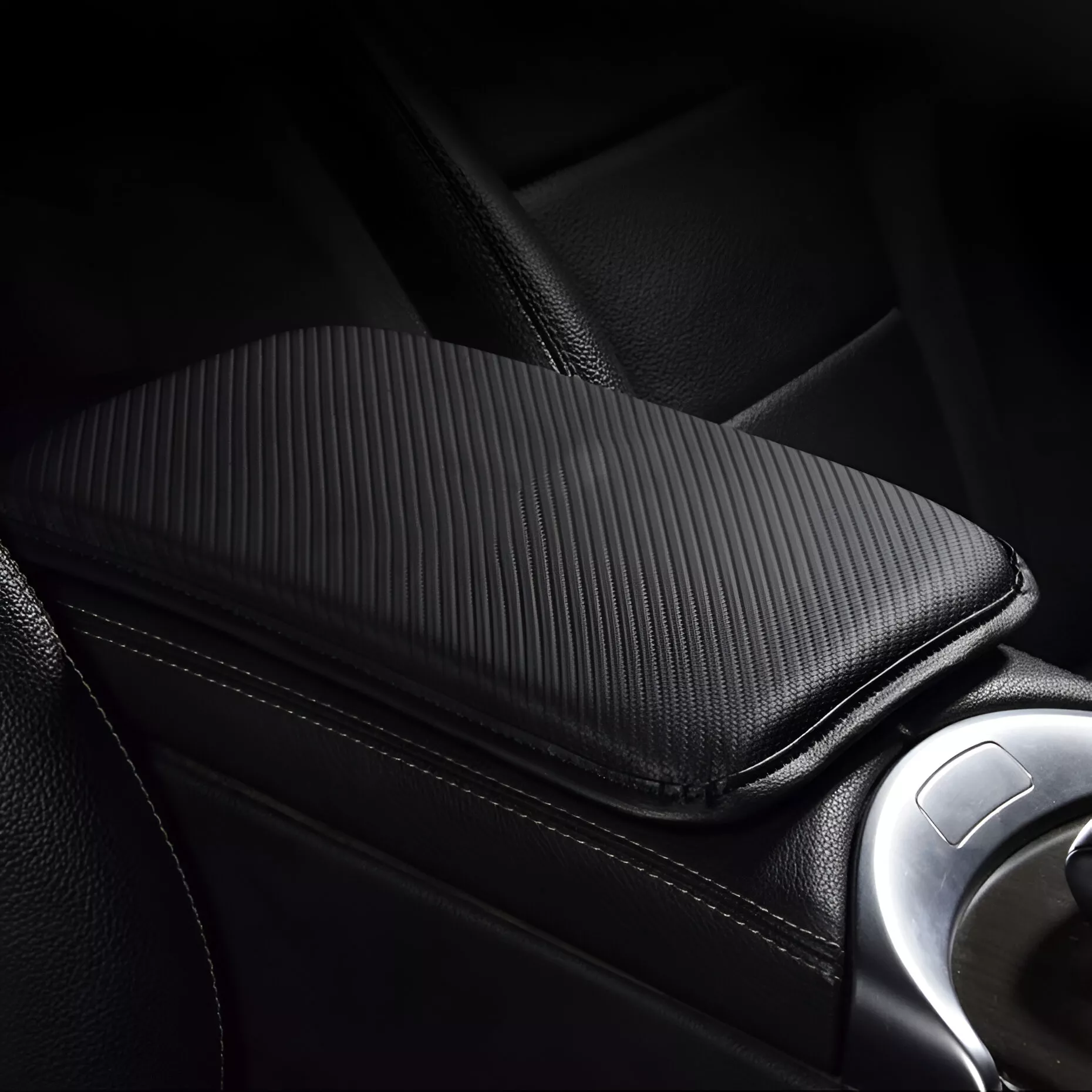 Universal Carbon Fiber Leather Armrest Pad – Waterproof Car Elbow Support Cushion - Image 2