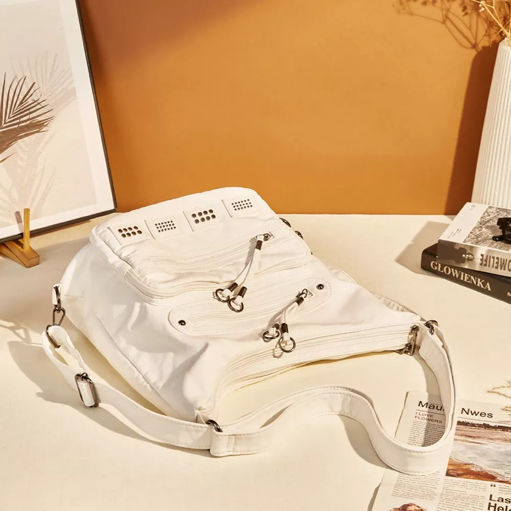 Vintage Y2K Soft Shoulder Bag - Image 6