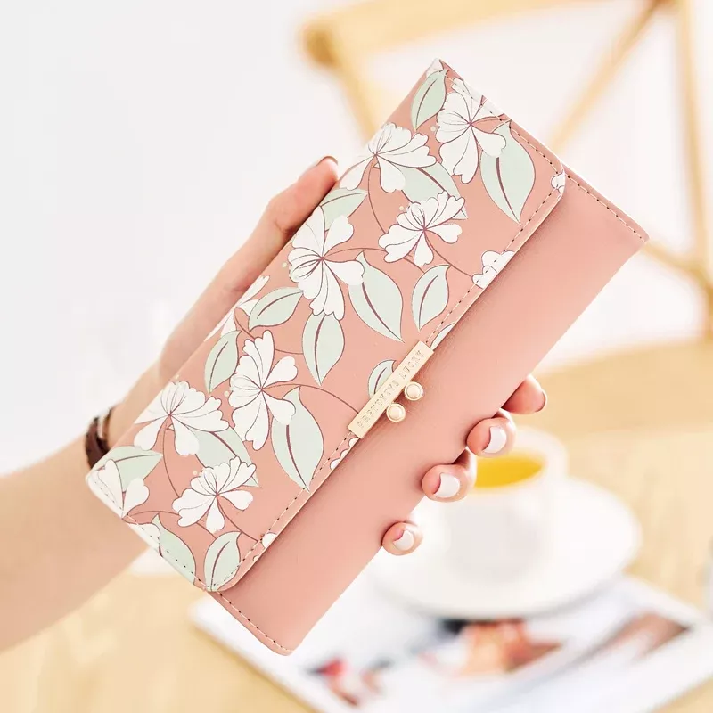 Elegant Floral Women’s Long Wallet - High Capacity 3-Fold Card Holder - Image 5