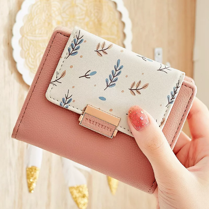 Stylish Women’s Short Wallet with Floral Design and Contrast Colors - Image 2