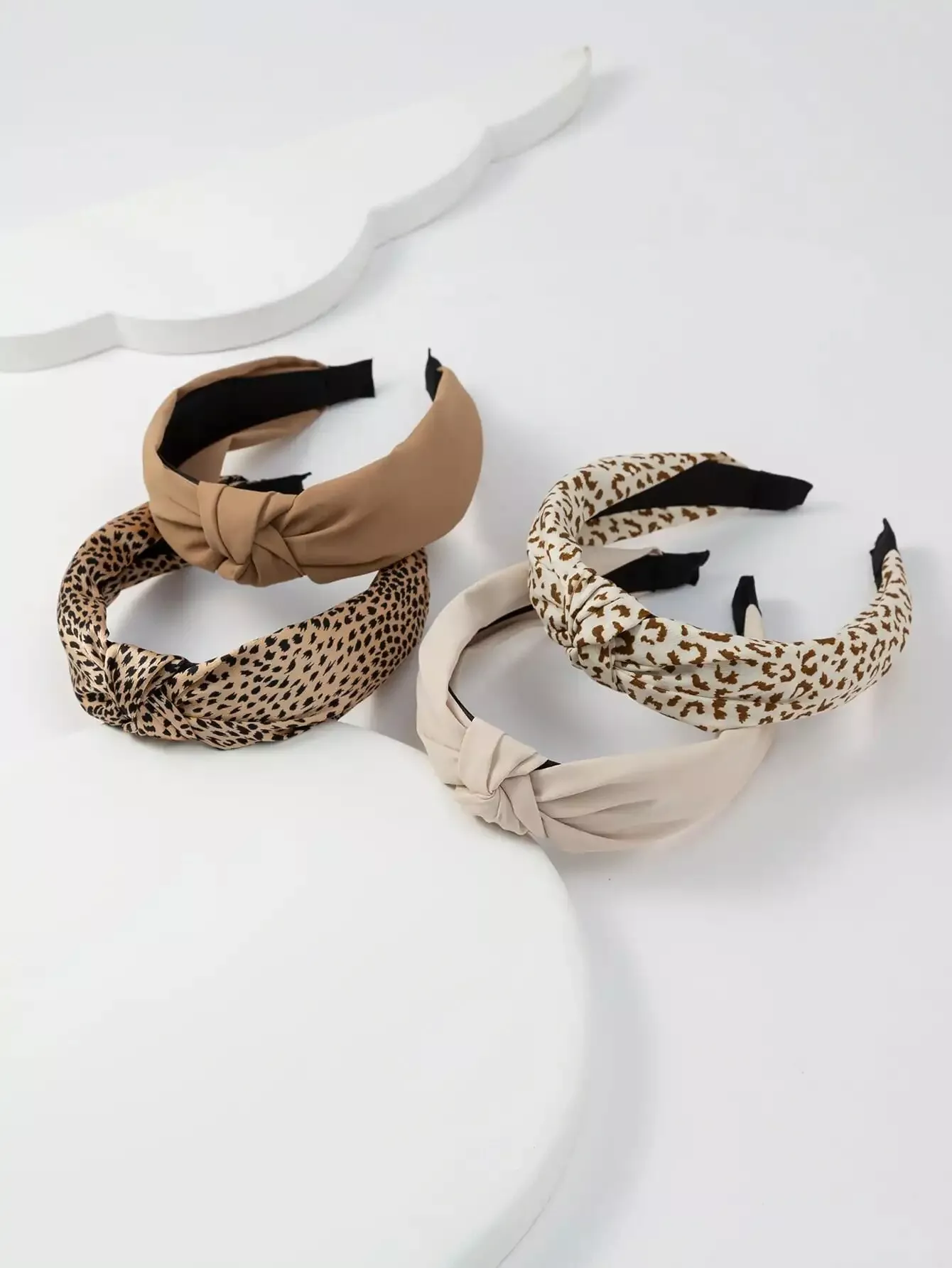 4-Pack Leopard Print Women's Hair Bands - Fashionable Hair Accessories - Image 5
