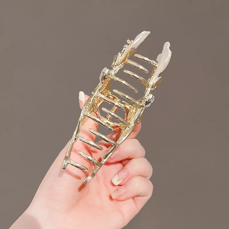 Elegant Ginkgo Biloba Hairpin - Geometric Metal Flower Claw Clip for Women - Image 6