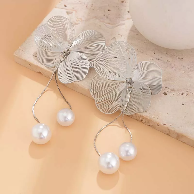 Fashion Flower Petal Long Tassel Drop Earrings with Imitation Pearl Pendant - Image 6