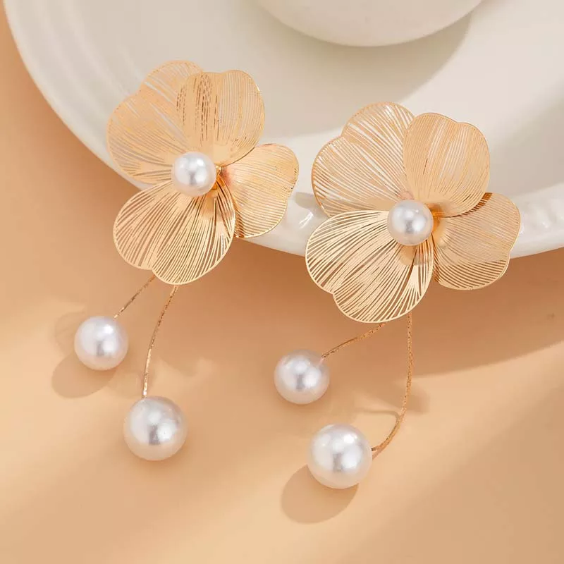 Fashion Flower Petal Long Tassel Drop Earrings with Imitation Pearl Pendant - Image 5
