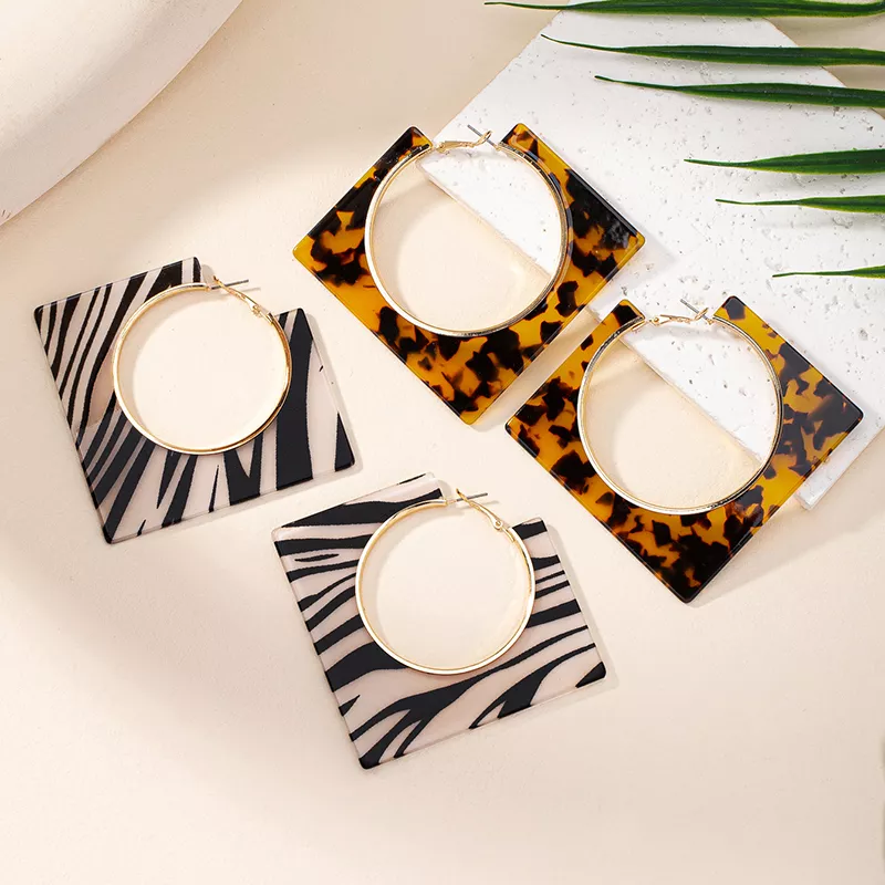 Trendy Acrylic Black Leopard Print Square Hoop Earrings - Image 4