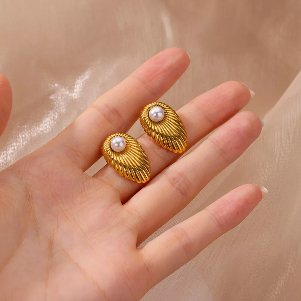 Elegant Shell Pearl Stud Earrings - Image 3