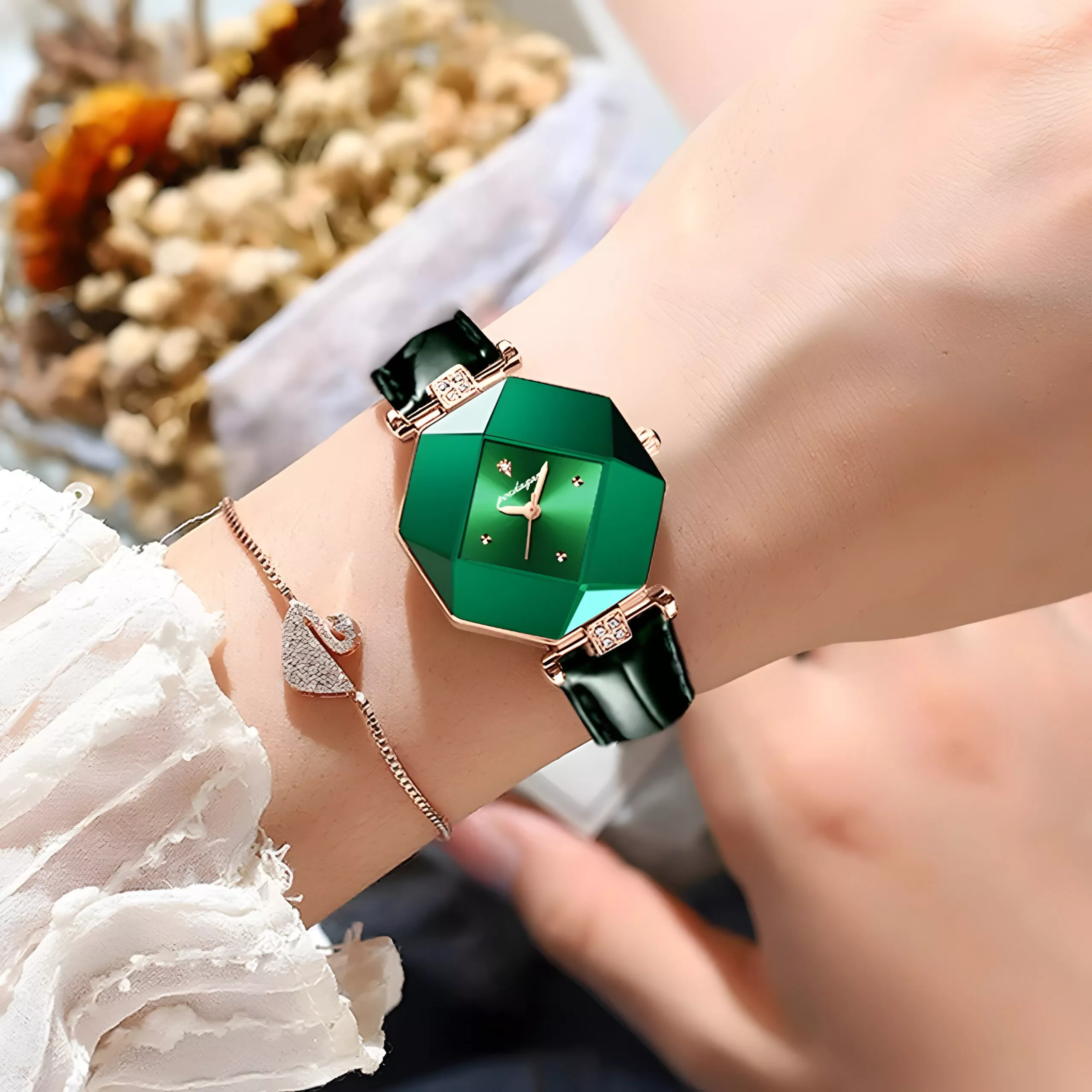 High Quality Luxury Diamond Women's Watch - Green Leather, Waterproof, Exquisite Design - Image 3