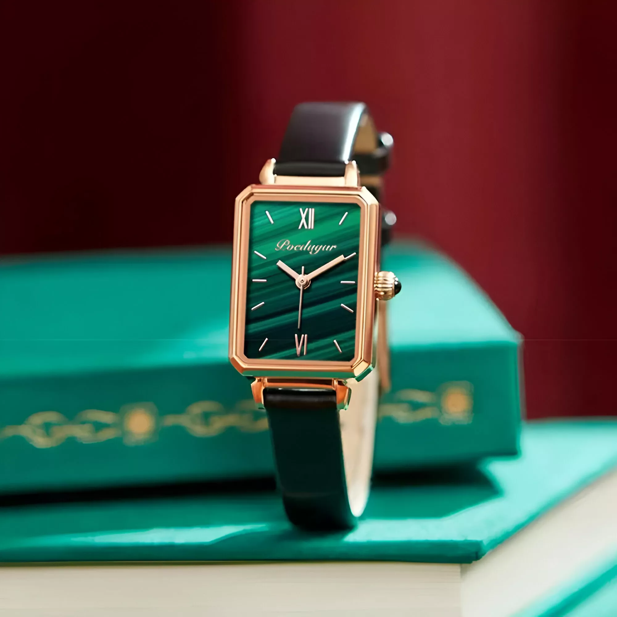 Elegant Green Square Leather Women's Watch - Image 4