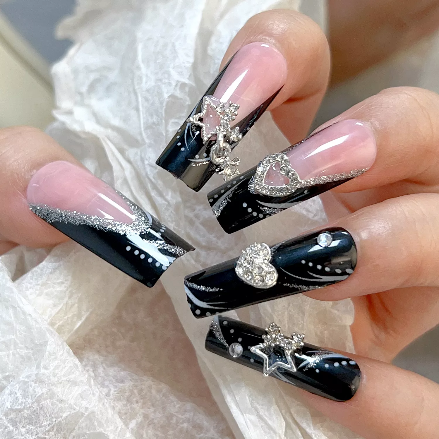 24 Pcs Star & Heart 3D Bowknot Pink Black Short Square False Nails - French Full Cover Nail Art Tips - Image 5