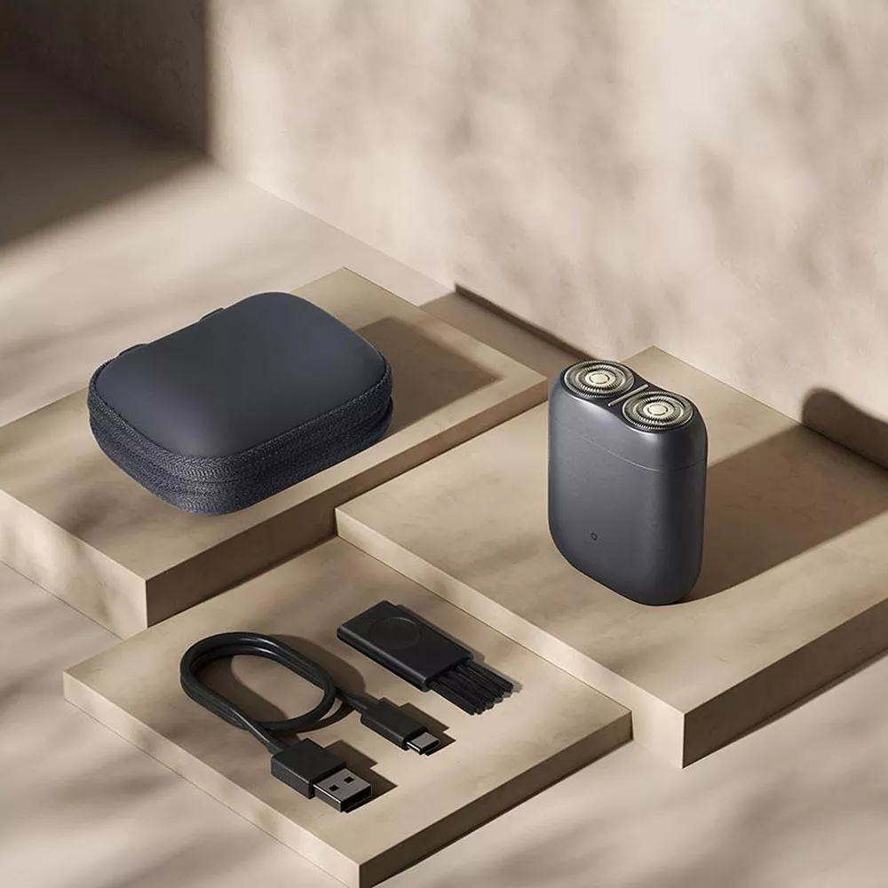 Compact Rechargeable Electric Shaver with Wet & Dry Shaving, IPX7 Waterproof - Image 4