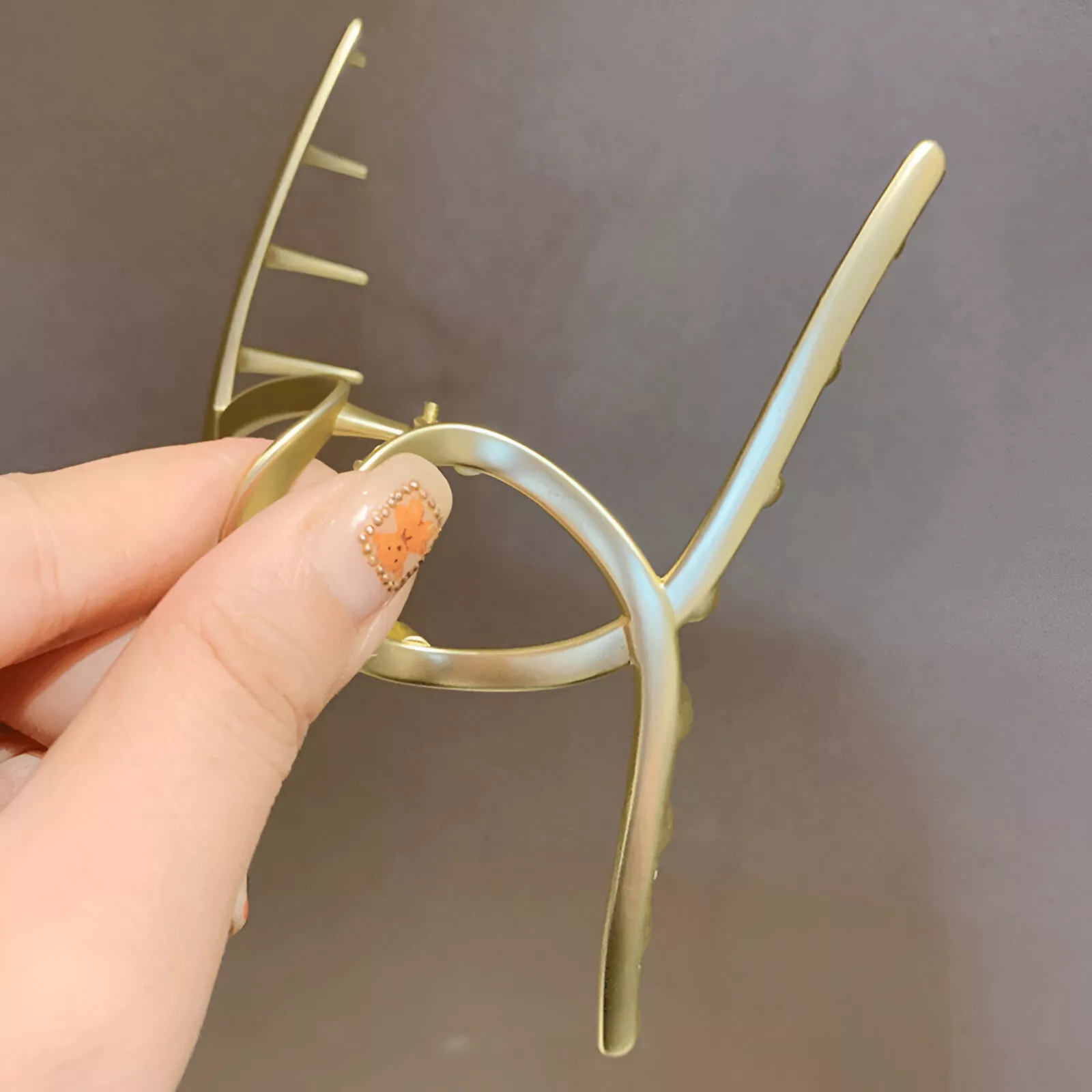 Matte Gold Alloy French Shark Clip Hairpin - Large Cross-Disc Design - Image 5