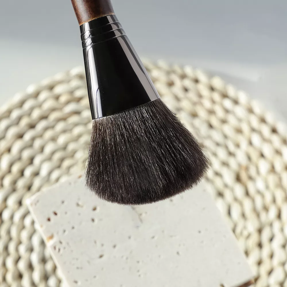 Goat Hair Face Powder Brush - Image 3