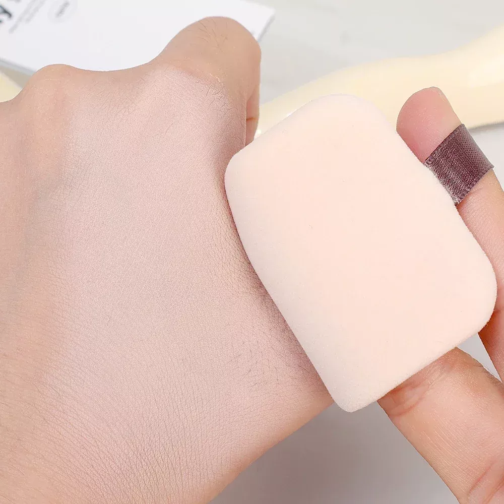 100PCS Soft Velvet Cosmetic Powder Puff - Wet & Dry Use for Flawless Foundation - Image 5