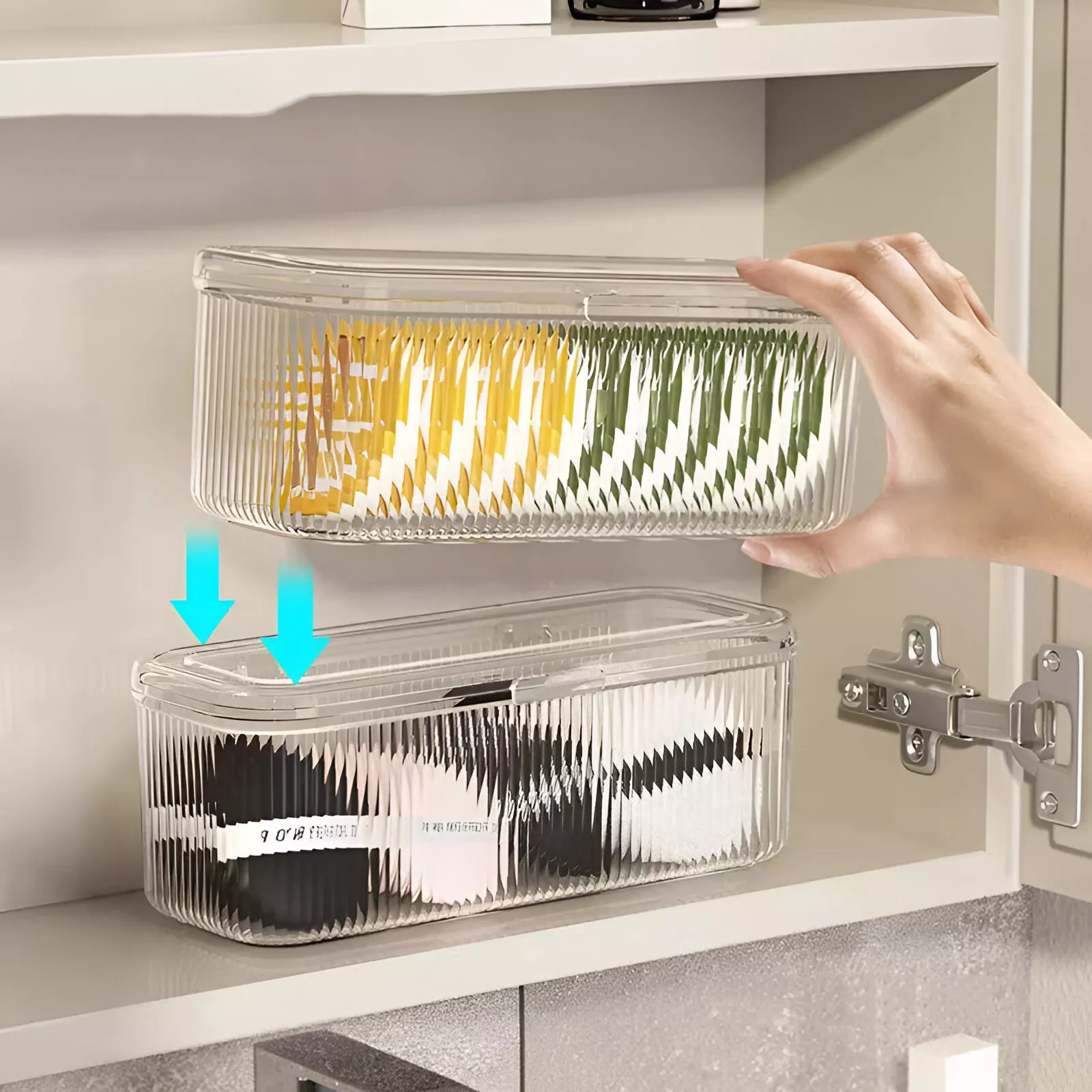 Clear Plastic Makeup Sponge Holder Case with Lid - Image 6