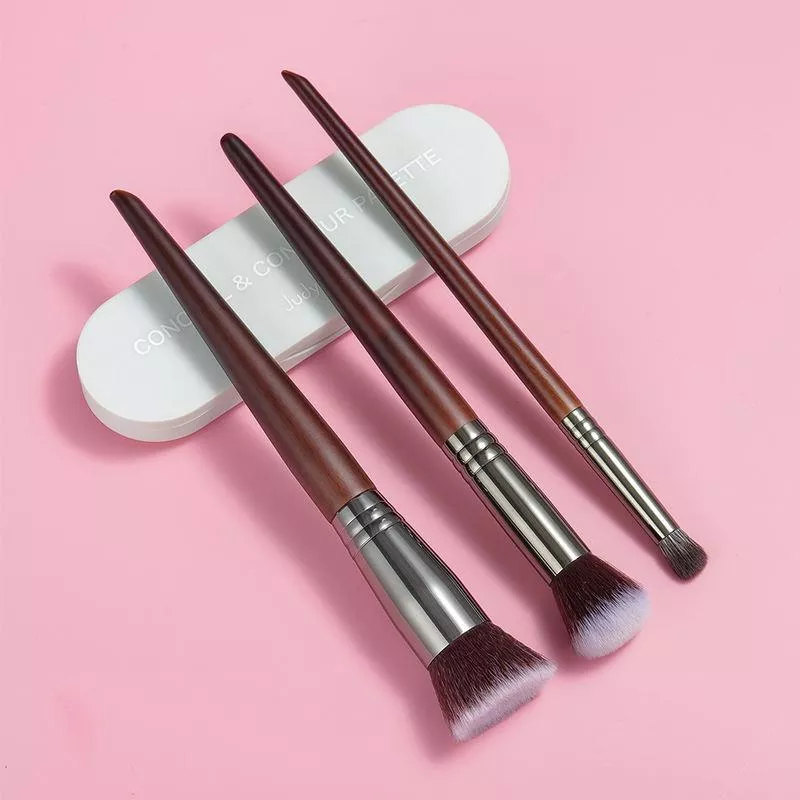 3-Piece Foundation & Concealer Makeup Brush Set – Blending, Detailing & Shadow Brushes