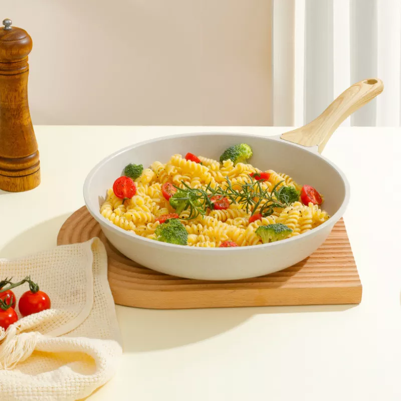 Durable Non-Stick Ceramic Frying Pan - Image 2