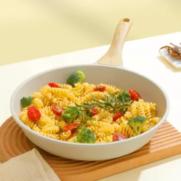 Durable Non-Stick Ceramic Frying Pan