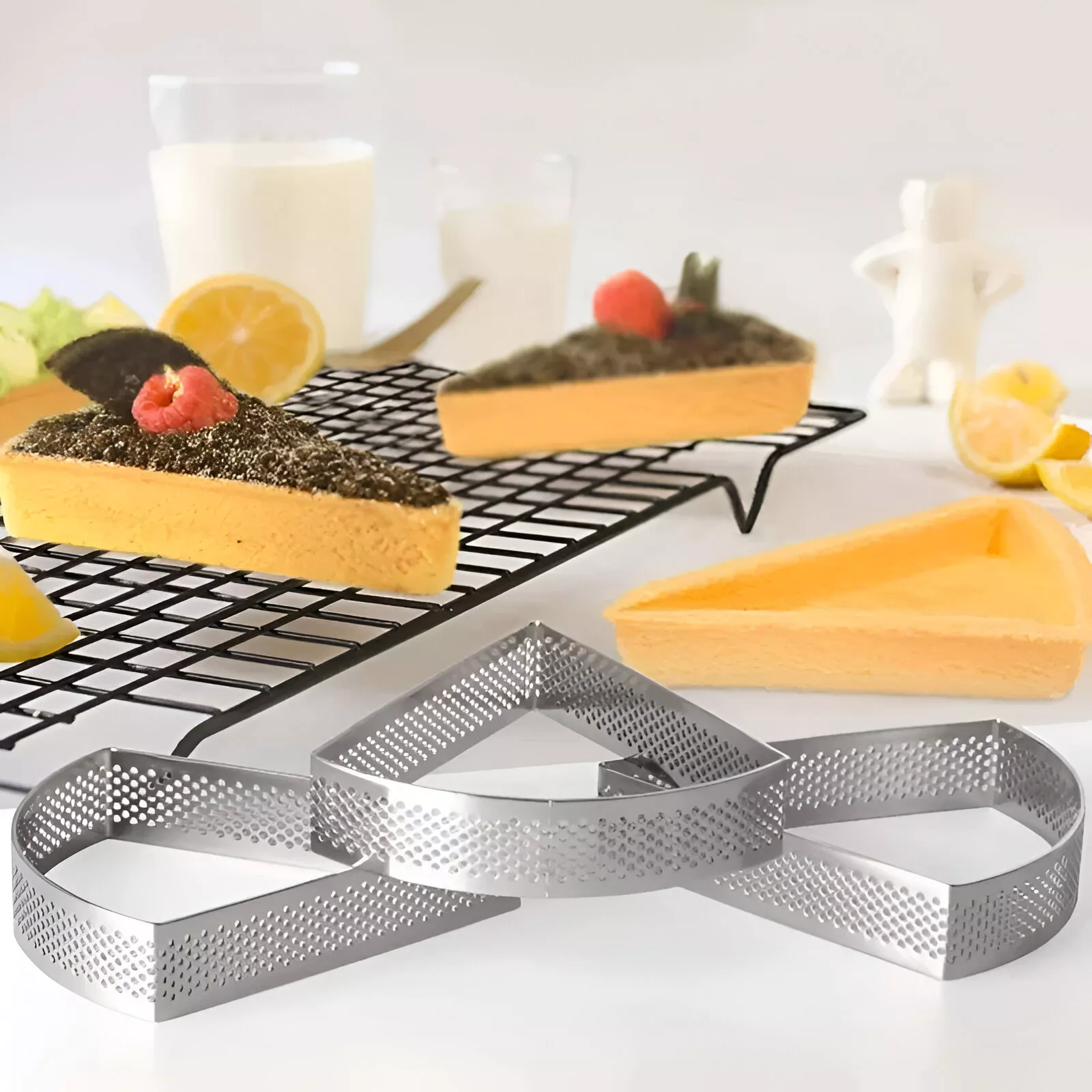 Stainless Steel Cake Tart Fan-Shaped Ring Molds for Baking & Pastries - Image 2