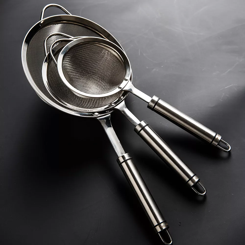 Stainless Steel Fine Mesh Sieve Strainer – Multi-Use Colander for Cooking & Baking - Image 2