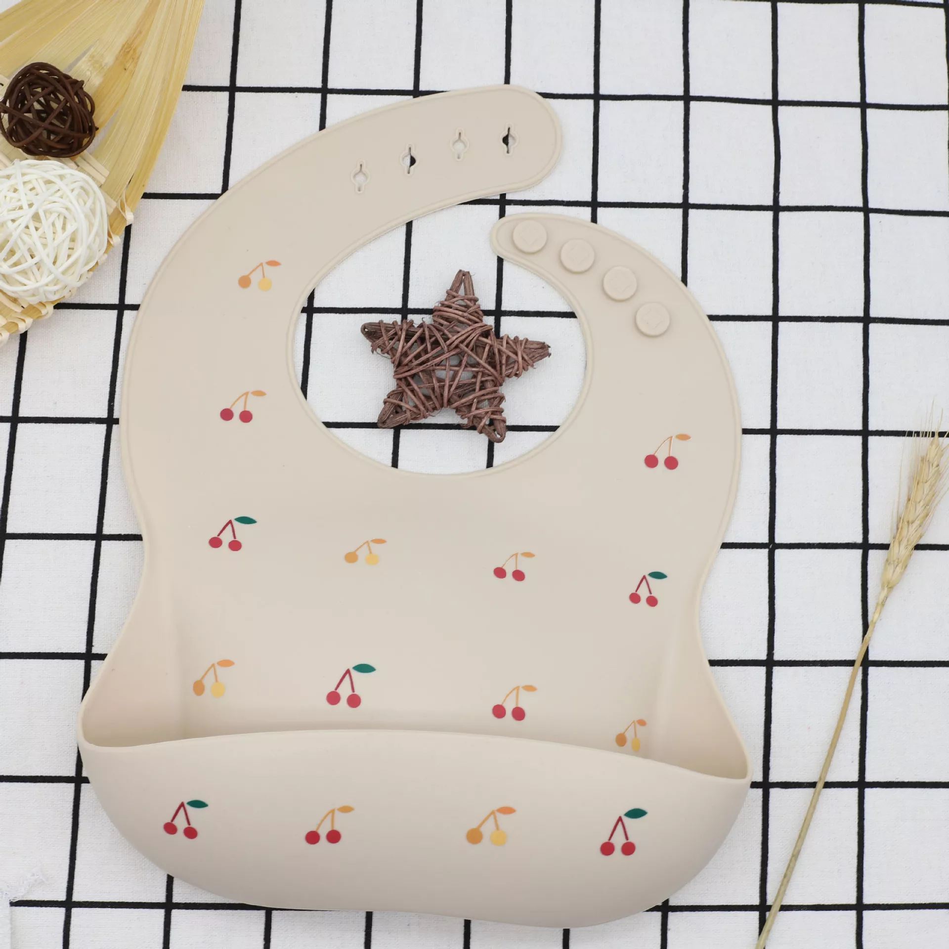 Waterproof Silicone Baby Bib - Image 4