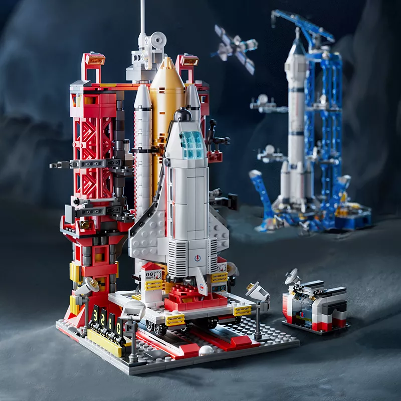 Launch Center Lunar Lander Building Blocks Set - Image 2