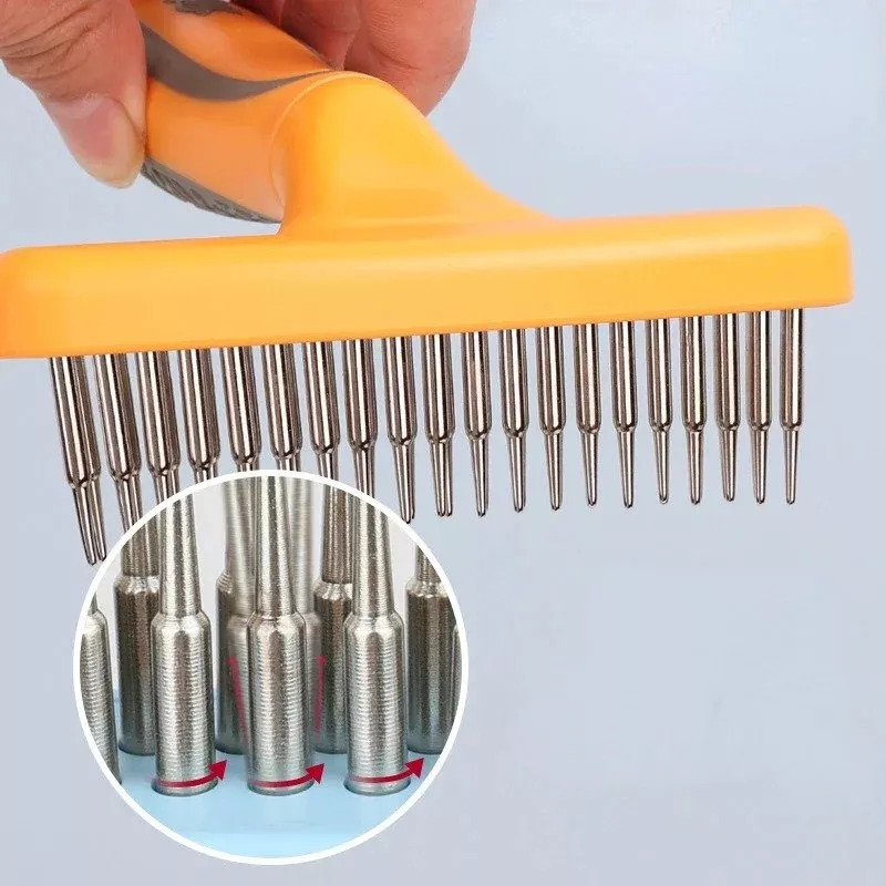 Pet Hair Removal Comb for Cats & Dogs - Image 4