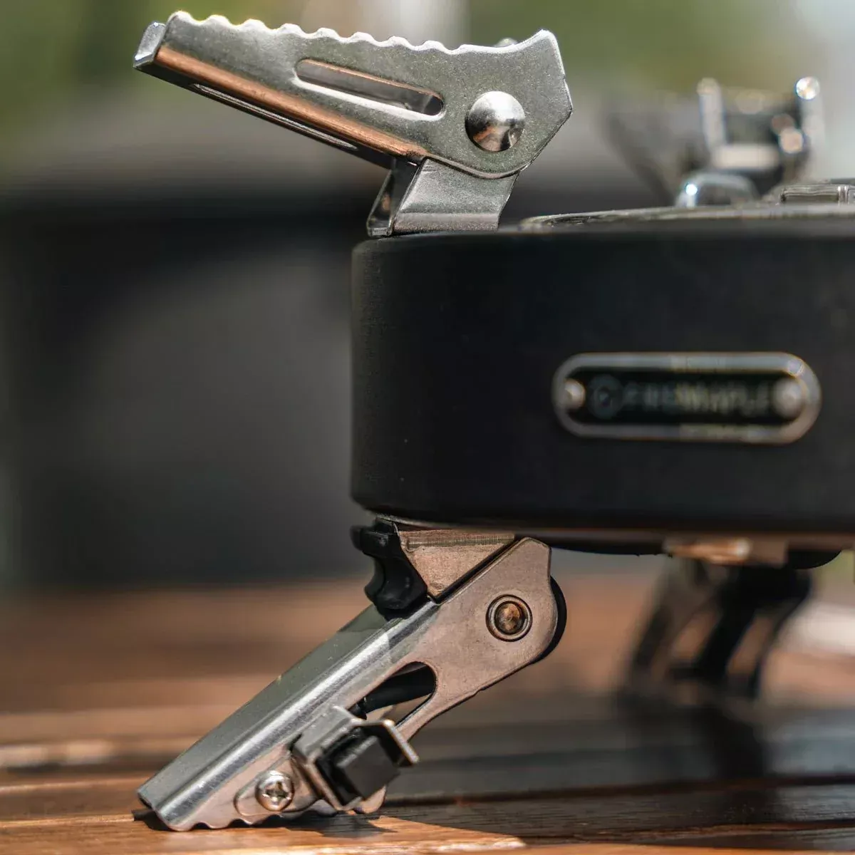 High-Power Outdoor Gas Camping Stove with Adjustable Preheaters & Portable Design - Image 4